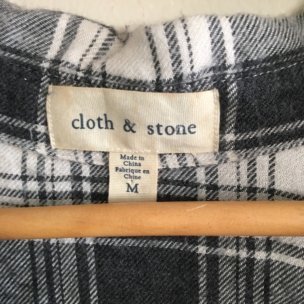 Cloth & Stone | Gray Plaid Flannel Romper | Size M - Picture 5 of 8